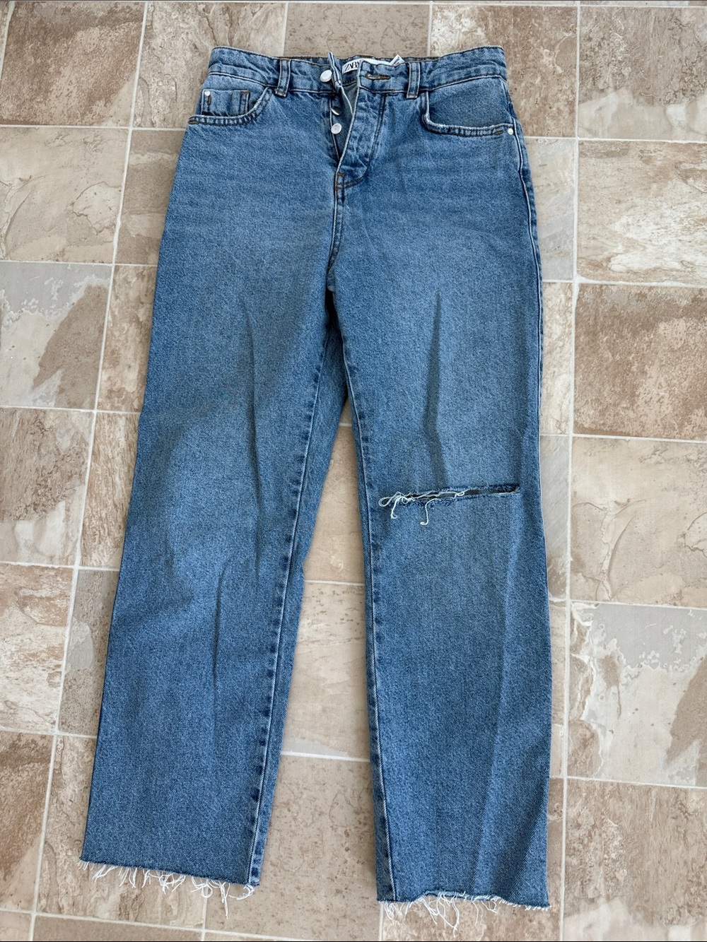 ZARA Like New High-Rise Blue Denim Jeans with Distressed Knee